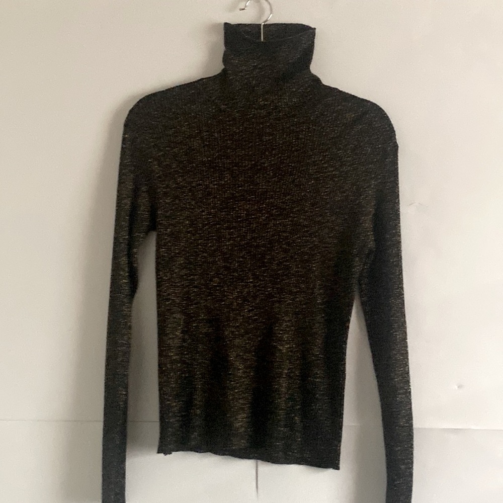 SAKS FIFTH AVENUE Turtleneck
Sweater size M